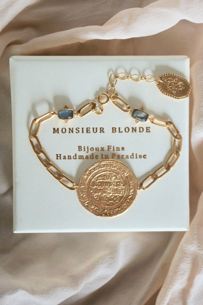monsieur-blonde-gold-plated-bracelet-eye-contact-01
