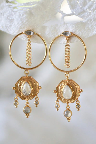 monsieur-blonde-gold-plated-earring-two-souls-01 