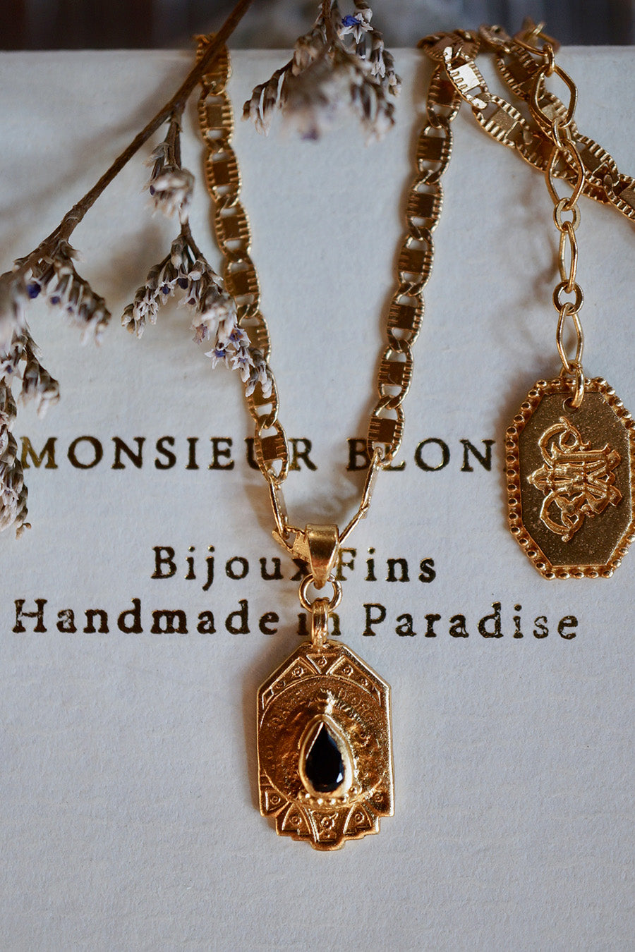 monsieur-blonde-gold-plated-necklace-petit-poison-01
