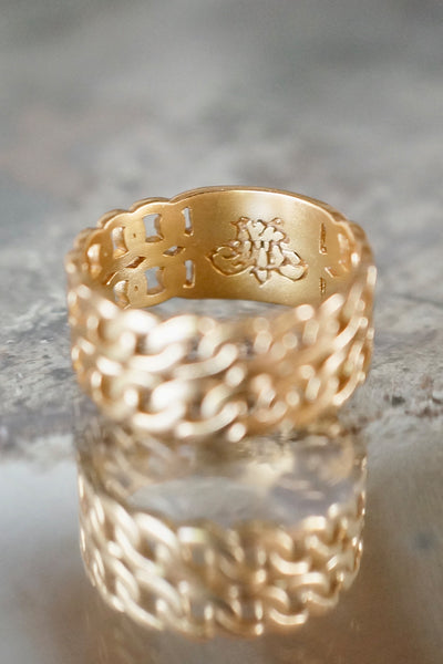 Unattractive Face Ring